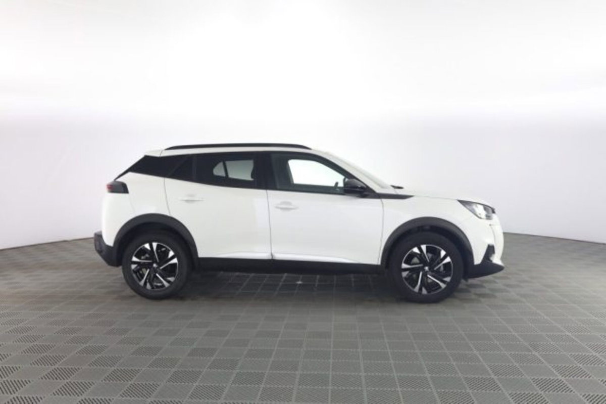Peugeot 2008 PureTech 100 S&S Allure Pack (3)