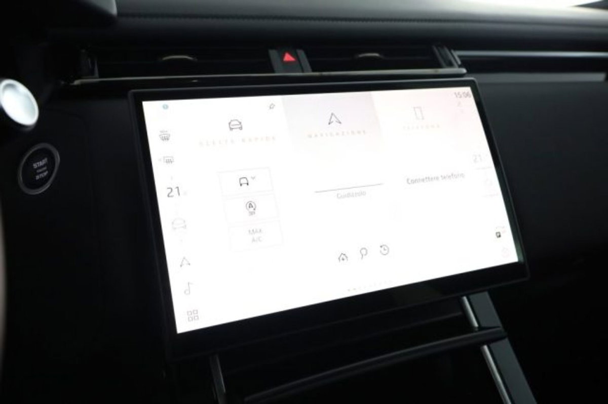 Land Rover Range Rover Velar 2.0D I4 204 CV (17)