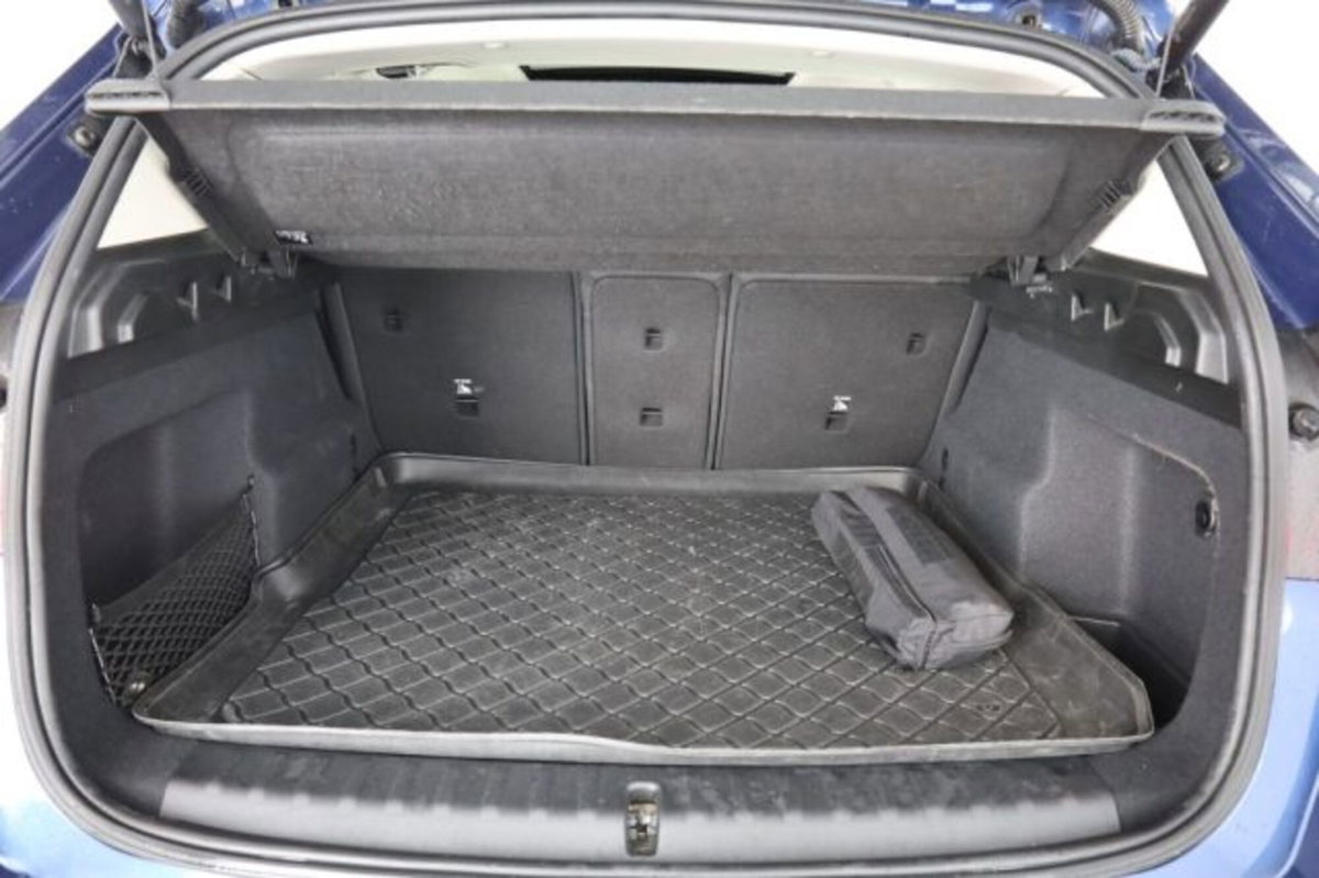 BMW X1 sDrive 18d xLine (6)