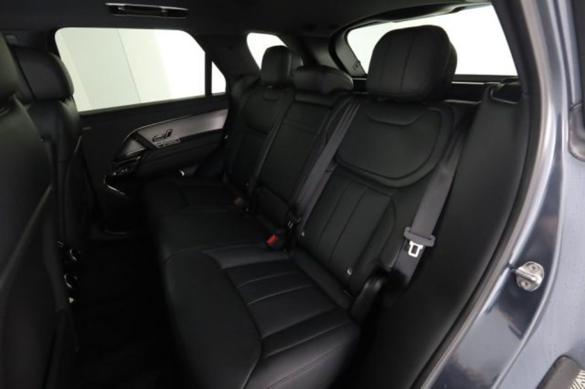 Land Rover Range Rover Sport 3.0D l6 300 CV HSE Dynamic Stealth (11)