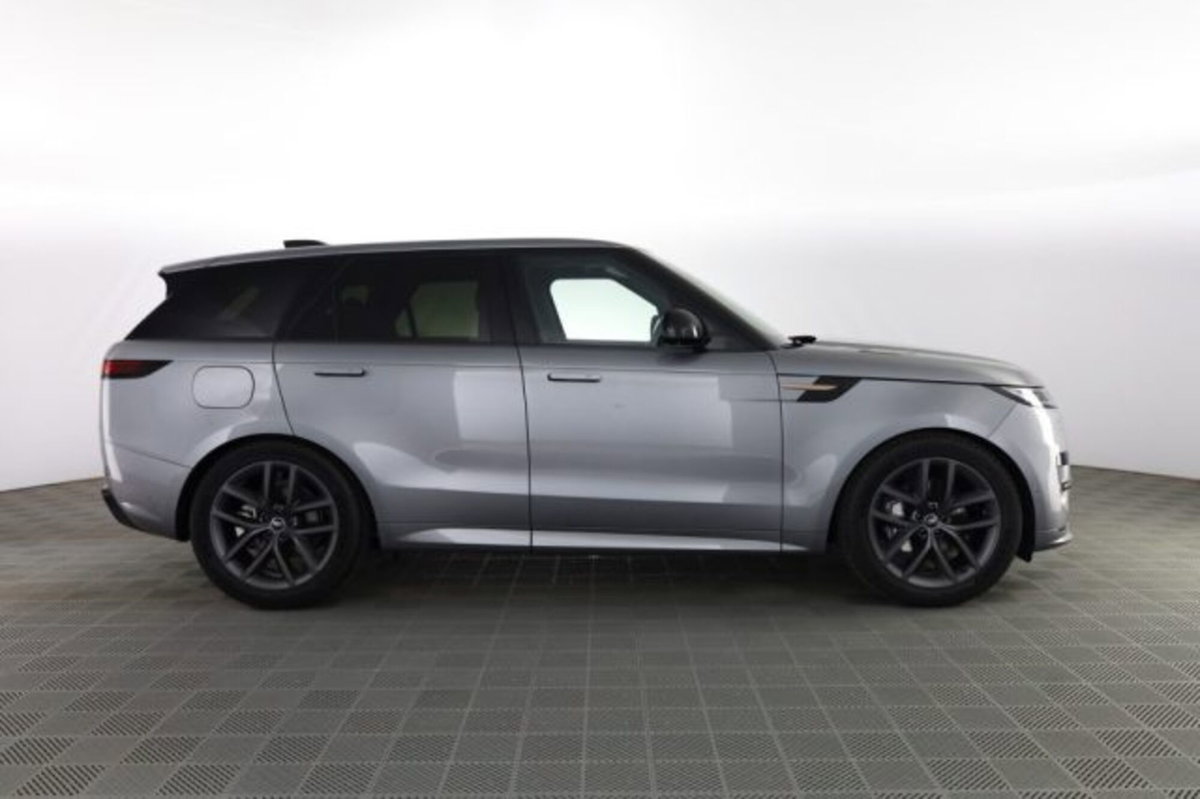 Land Rover Range Rover Sport 3.0D l6 300 CV HSE Dynamic Stealth (3)
