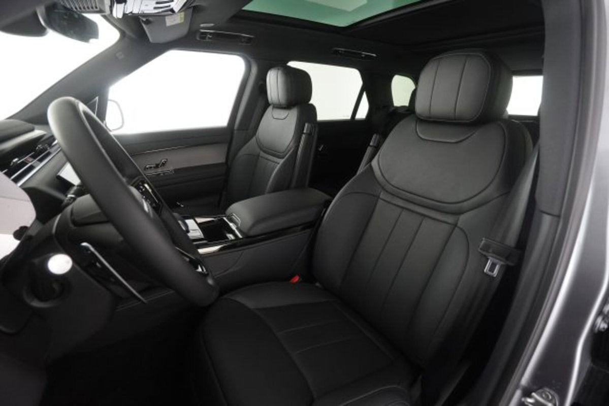 Land Rover Range Rover Sport 3.0D l6 249 CV HSE Dynamic Stealth (10)