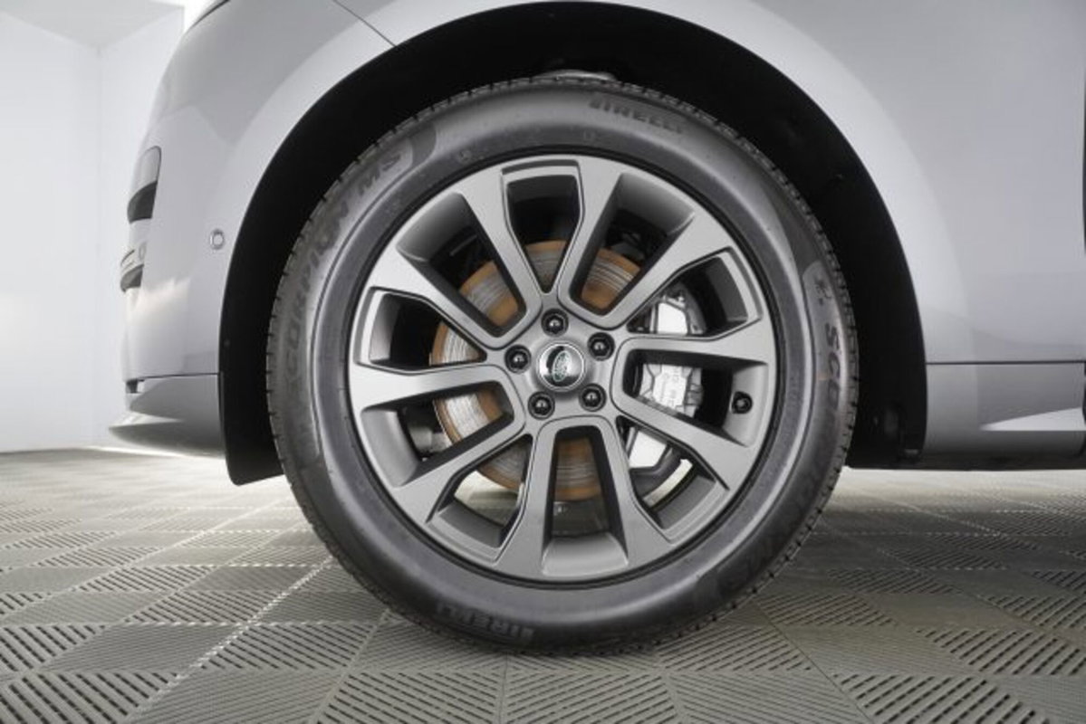 Land Rover Range Rover Sport 3.0D l6 249 CV HSE Dynamic Stealth (16)