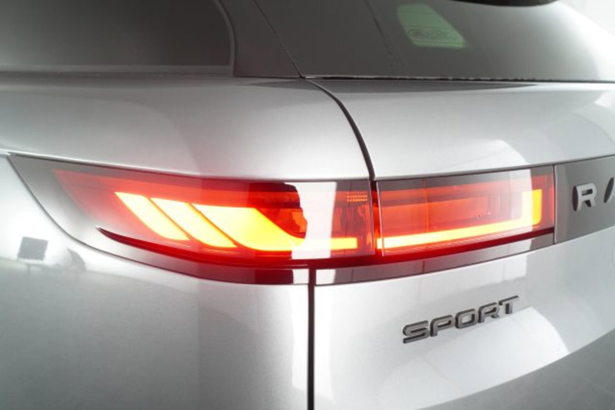 Land Rover Range Rover Sport 3.0D l6 249 CV HSE Dynamic Stealth (17)
