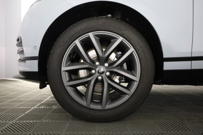 Land Rover Range Rover Velar 2.0D I4 204 CV (16)