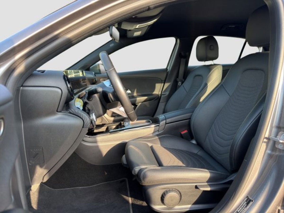 Mercedes-Benz Classe A 180 Automatic Executive (10)