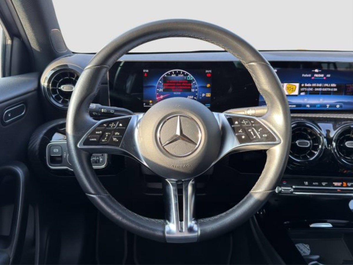 Mercedes-Benz Classe A 180 Automatic Executive (13)