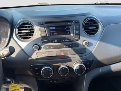 Hyundai i10 1.0 LPGI Econext Login (16)