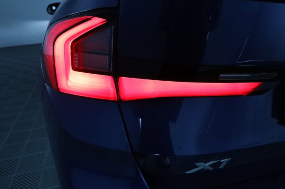 BMW X1 sDrive 18d xLine (10)