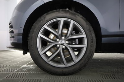 Land Rover Range Rover Velar 2.0D I4 204 CV (15)