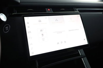 Land Rover Range Rover Velar 2.0D I4 204 CV (17)