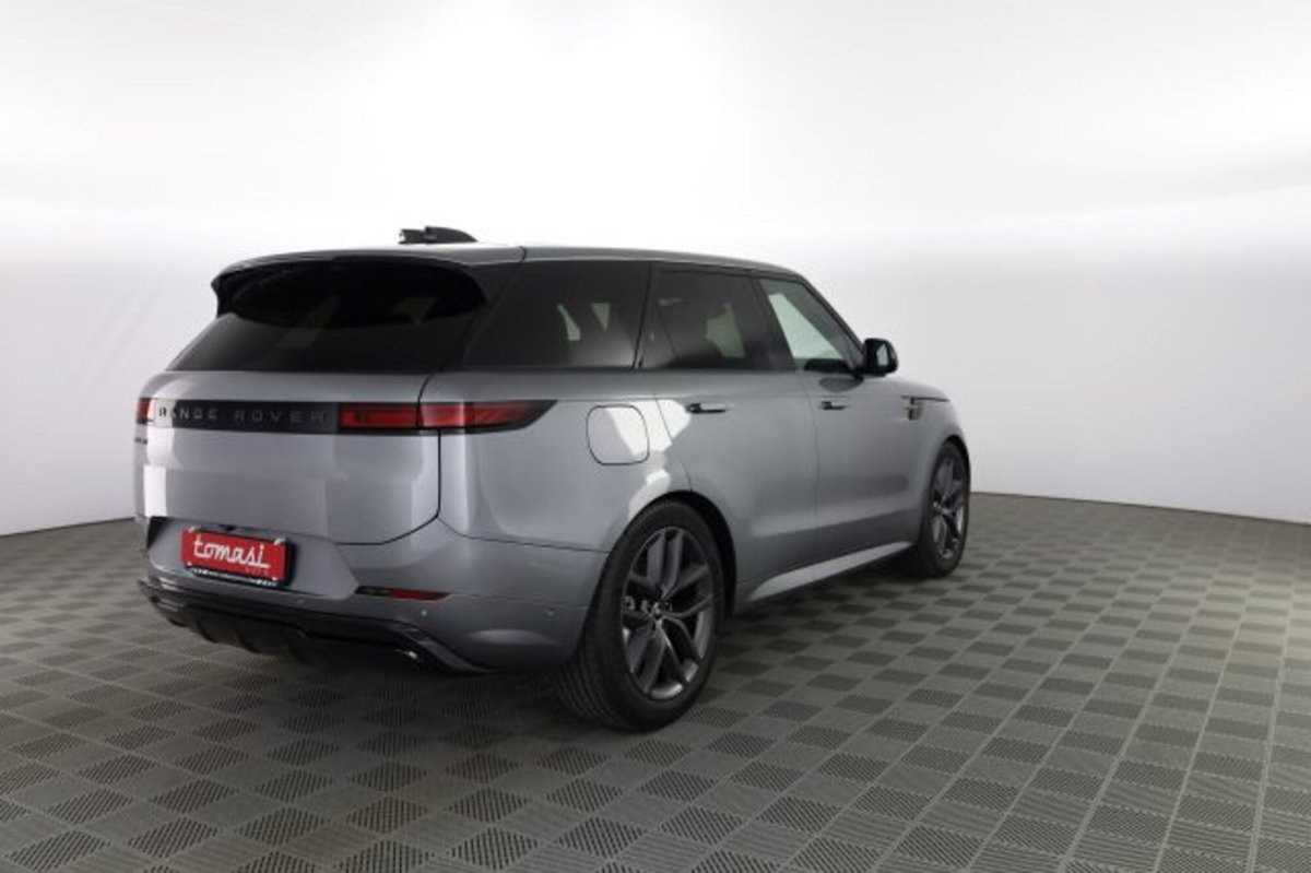 Land Rover Range Rover Sport 3.0D l6 300 CV HSE Dynamic Stealth (4)