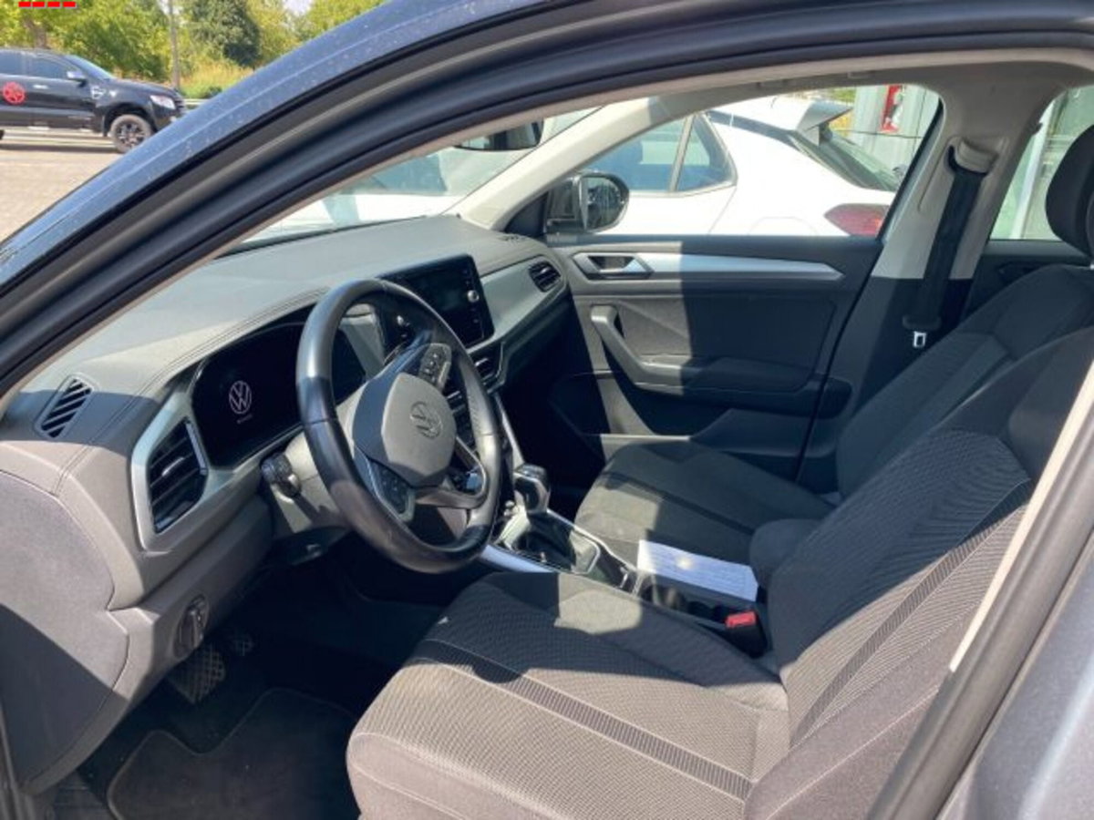 Volkswagen T-Roc 1.5 tsi Life dsg (16)