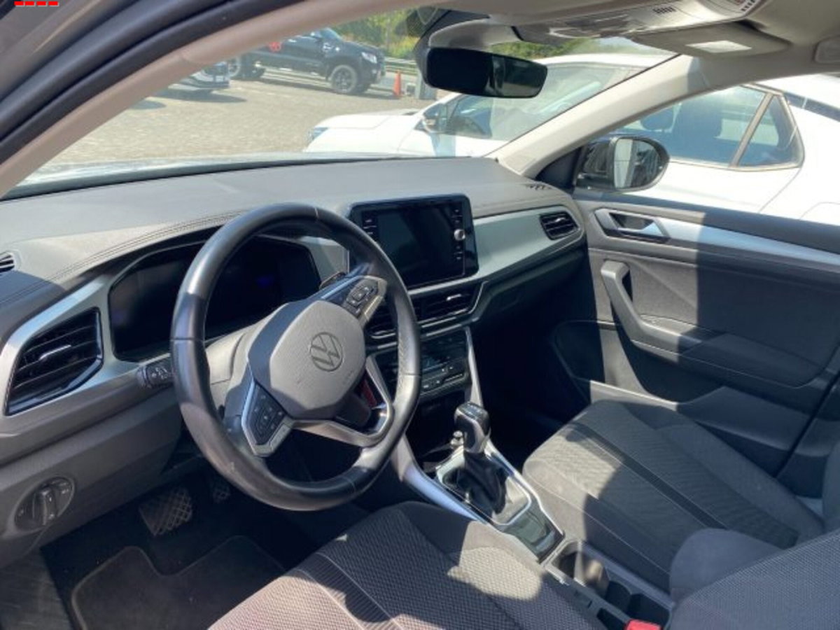 Volkswagen T-Roc 1.5 tsi Life dsg (18)