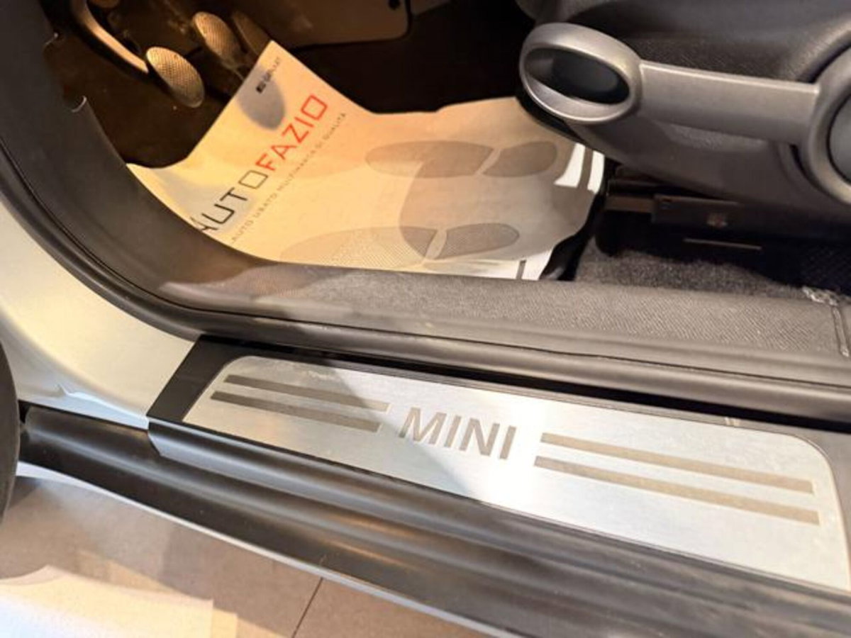 MINI Mini Countryman 1.6 One D Countryman (18)