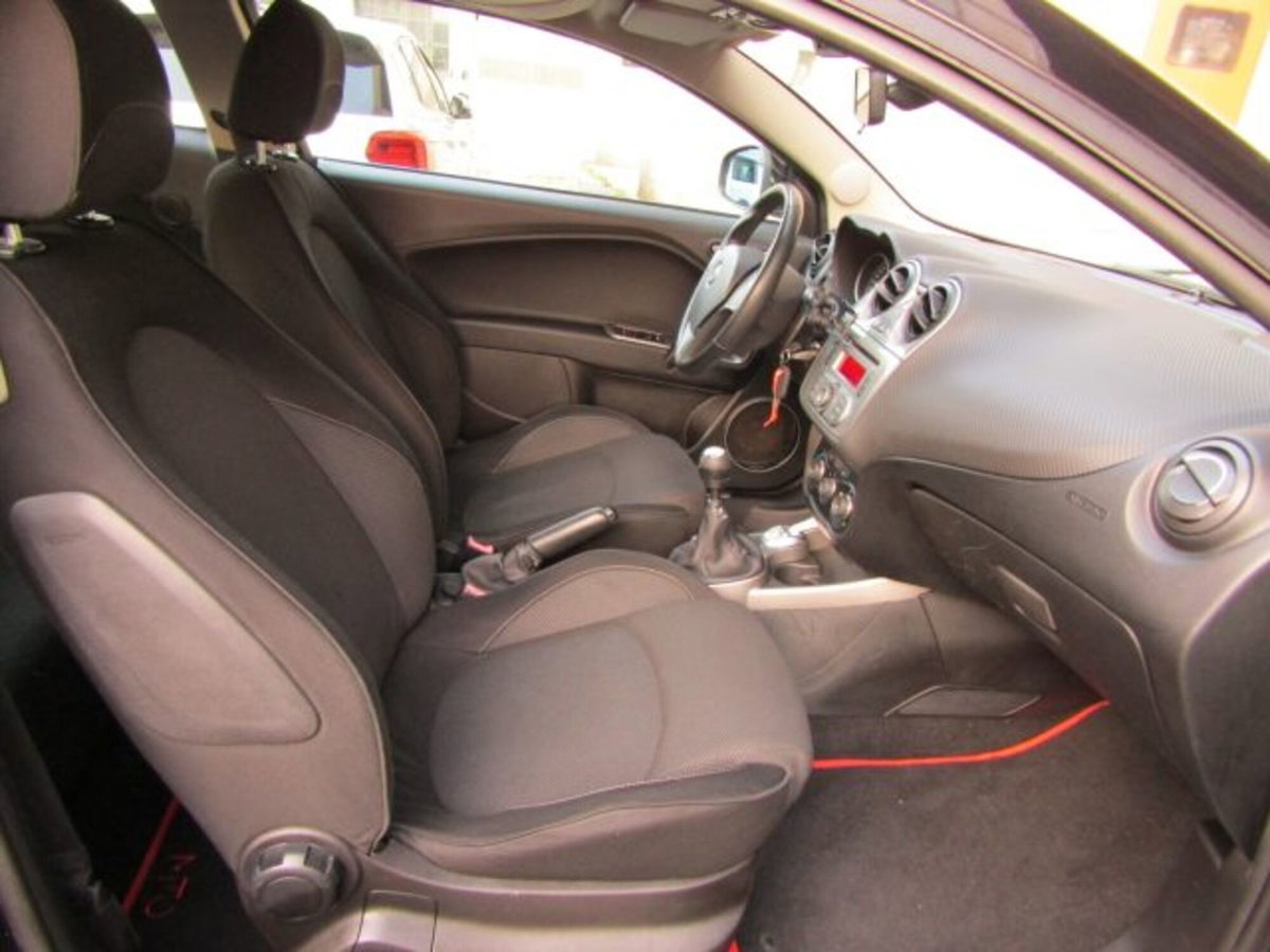 Alfa Romeo MiTo 1.4 105 CV M.air S&S Distinctive Sport Pack (13)