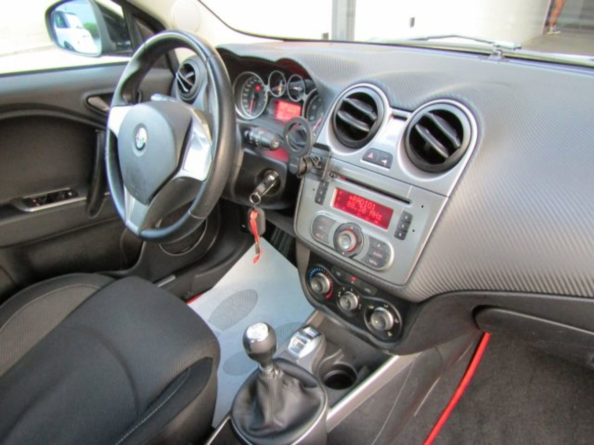 Alfa Romeo MiTo 1.4 105 CV M.air S&S Distinctive Sport Pack (14)