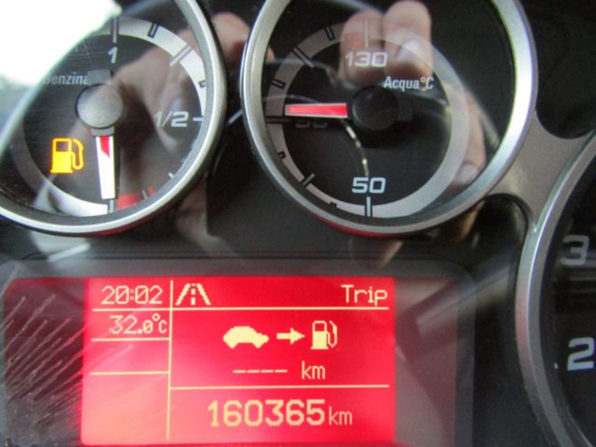 Alfa Romeo MiTo 1.4 105 CV M.air S&S Distinctive Sport Pack (19)