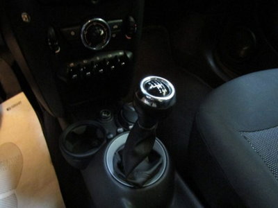 MINI Mini 1.6 16V Cooper D (18)