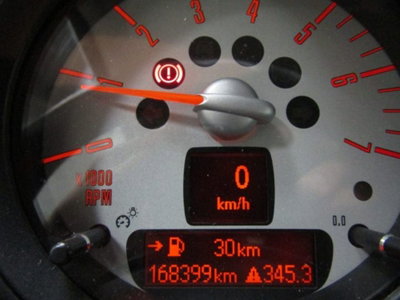 MINI Mini 1.6 16V Cooper D (19)