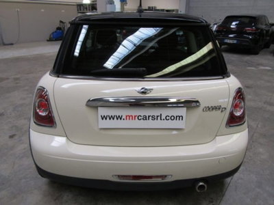 MINI Mini 1.6 16V Cooper D (6)