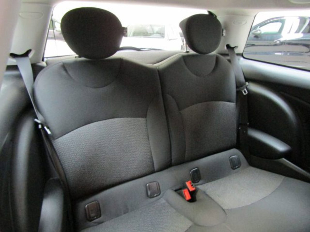 MINI Mini 1.4 16V One (55kW) (11)