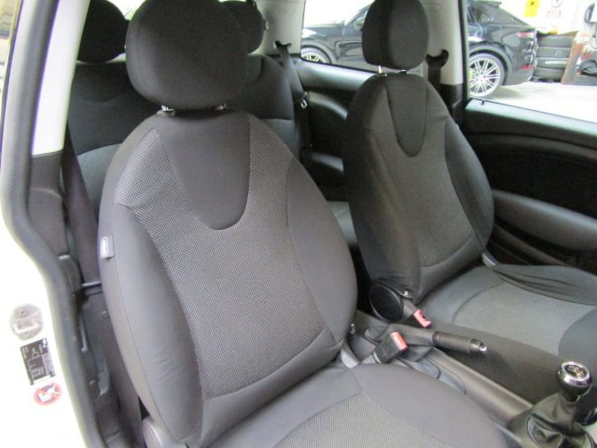 MINI Mini 1.4 16V One (55kW) (15)