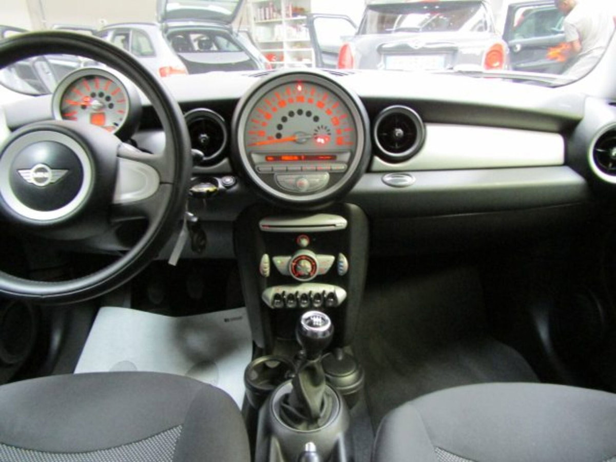 MINI Mini 1.4 16V One (55kW) (17)