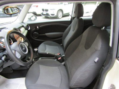 MINI Mini 1.4 16V One (55kW) (8)