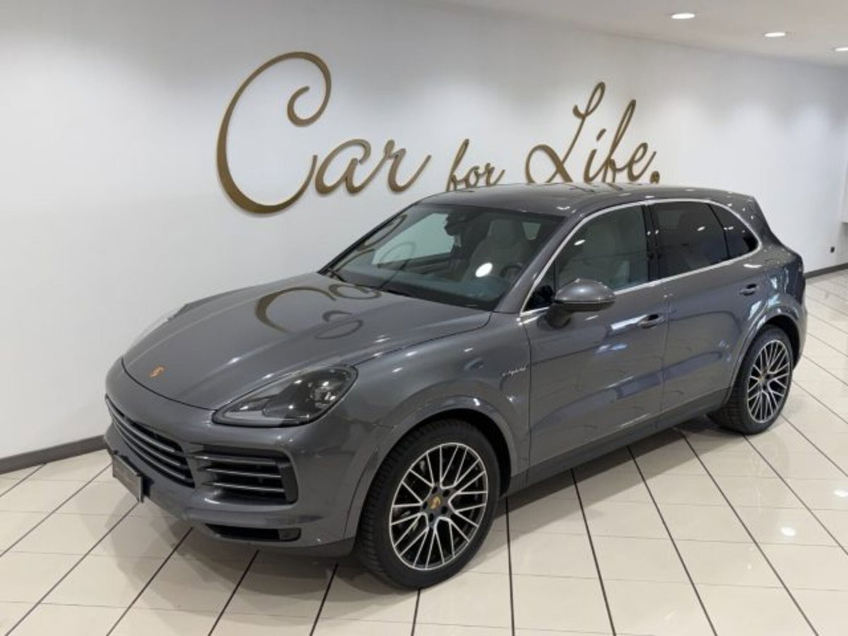 Porsche Cayenne 3.0 V6 (2)
