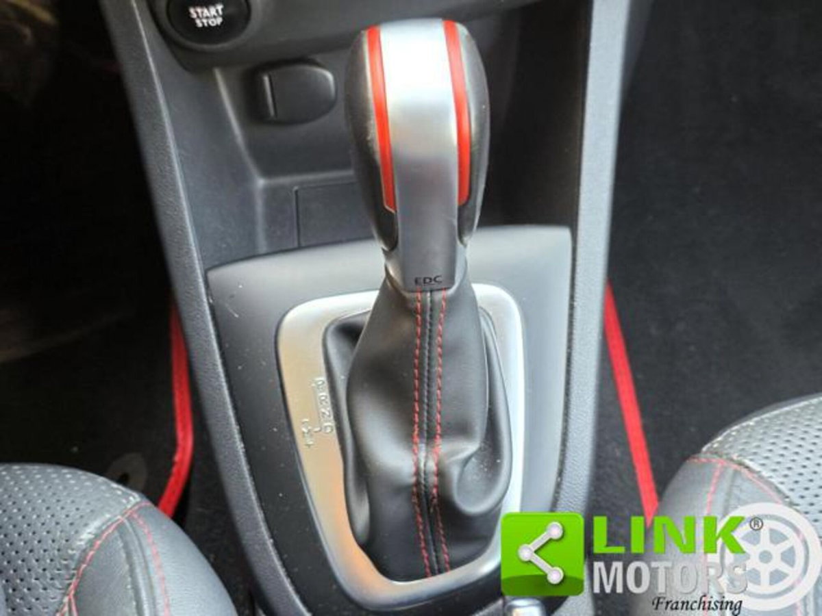 Renault Clio 1.6 T 220CV EDC Start&Stop 5 porte R.S. Trophy (18)
