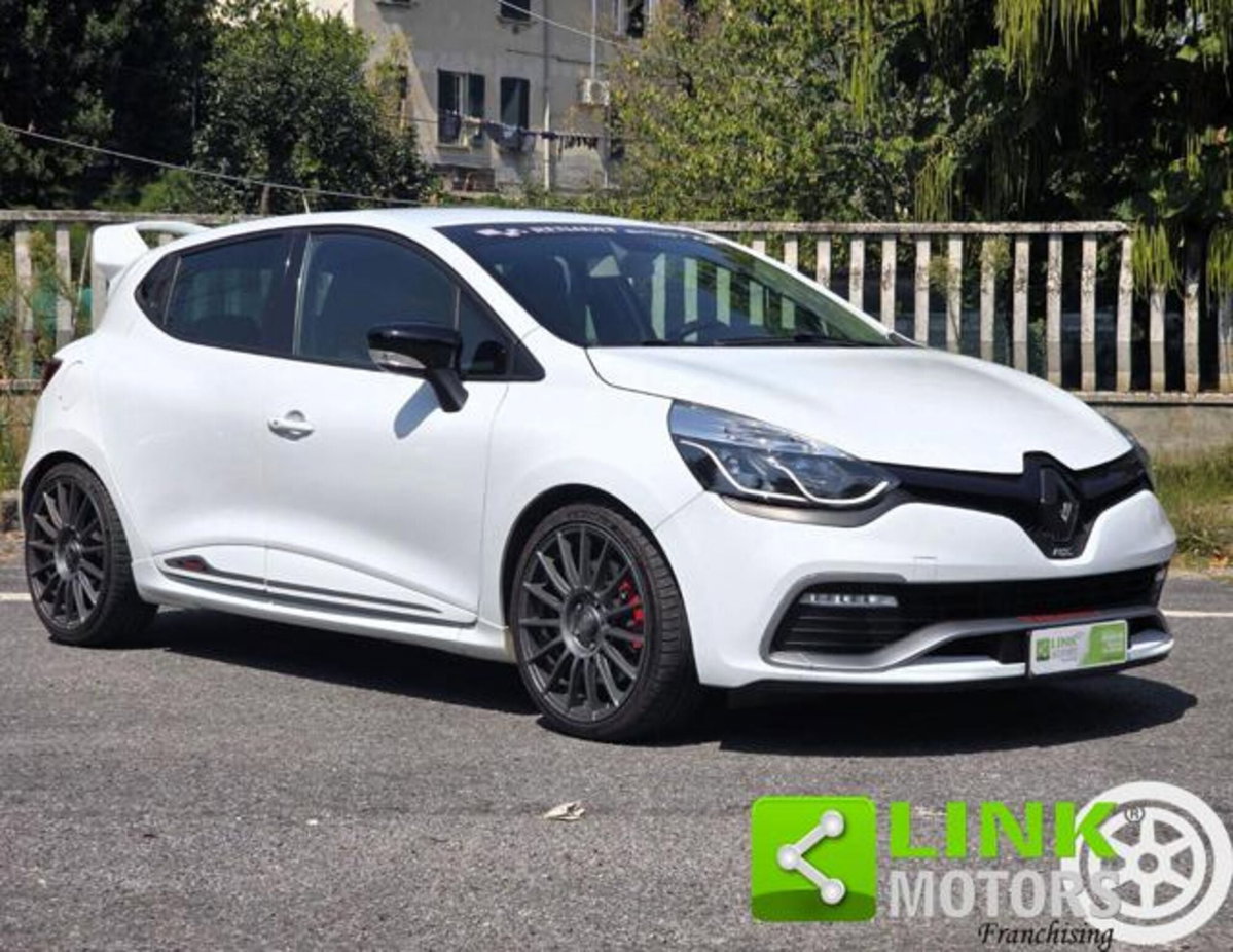 Renault Clio 1.6 T 220CV EDC Start&Stop 5 porte R.S. Trophy (7)