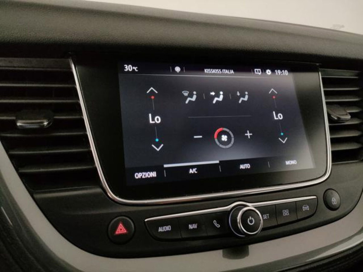 Opel Grandland X 1.5 diesel Ecotec Start&Stop Elegance (16)