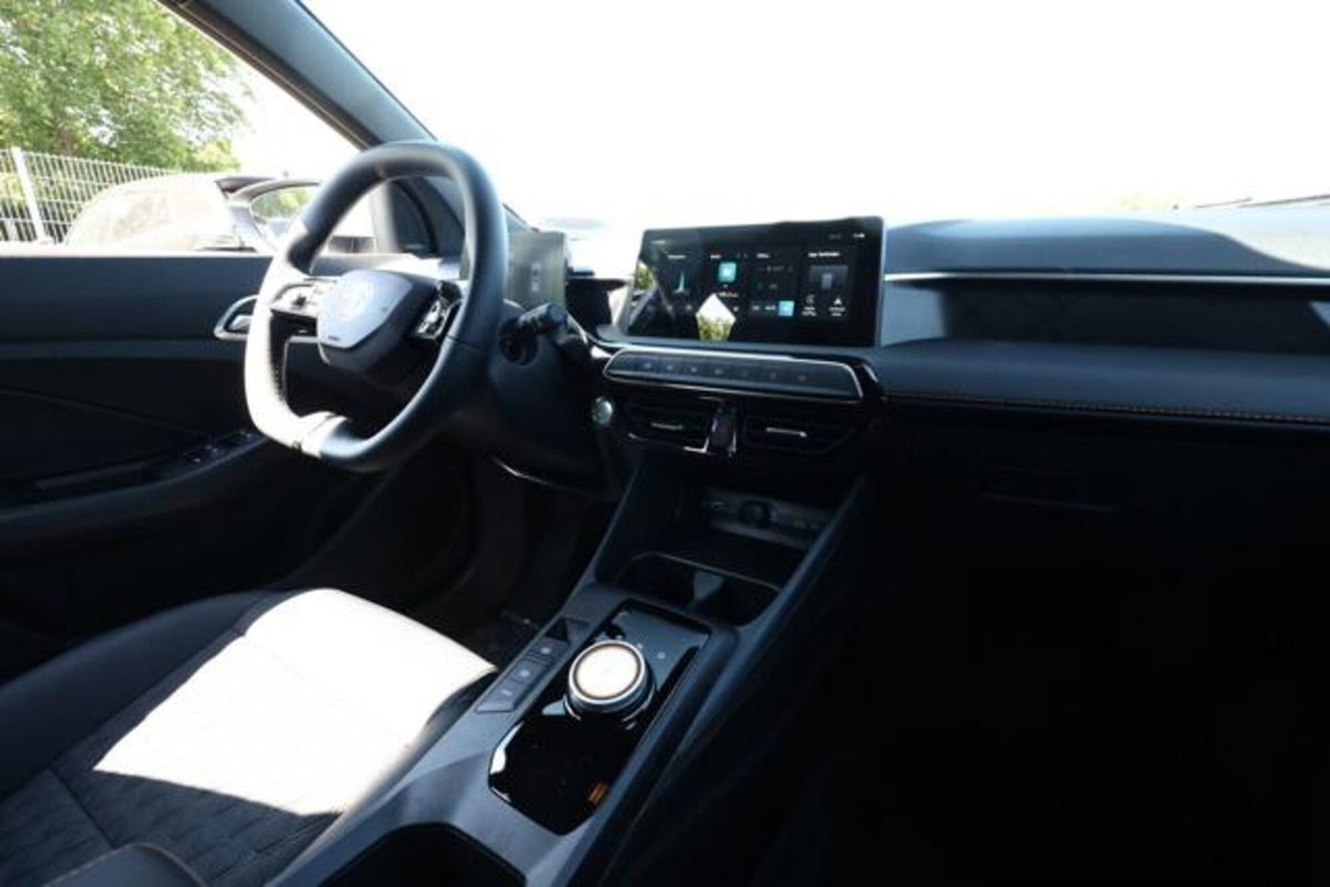 Mg MG3 1.5 hybrid+ Luxury auto (6)