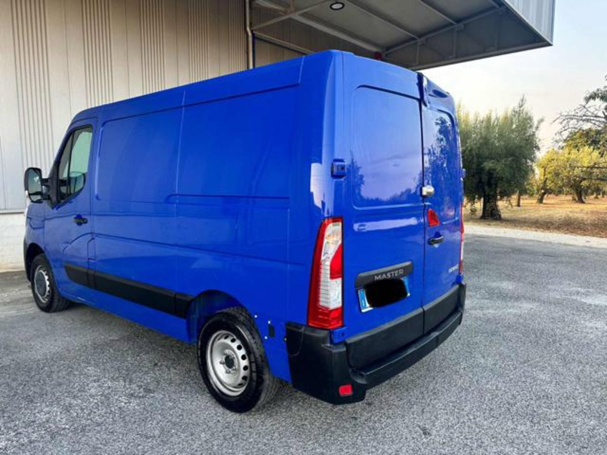 Renault Master Furgone T28 2.3 dCi 150 PC-TN Furgone Energy Ice (4)