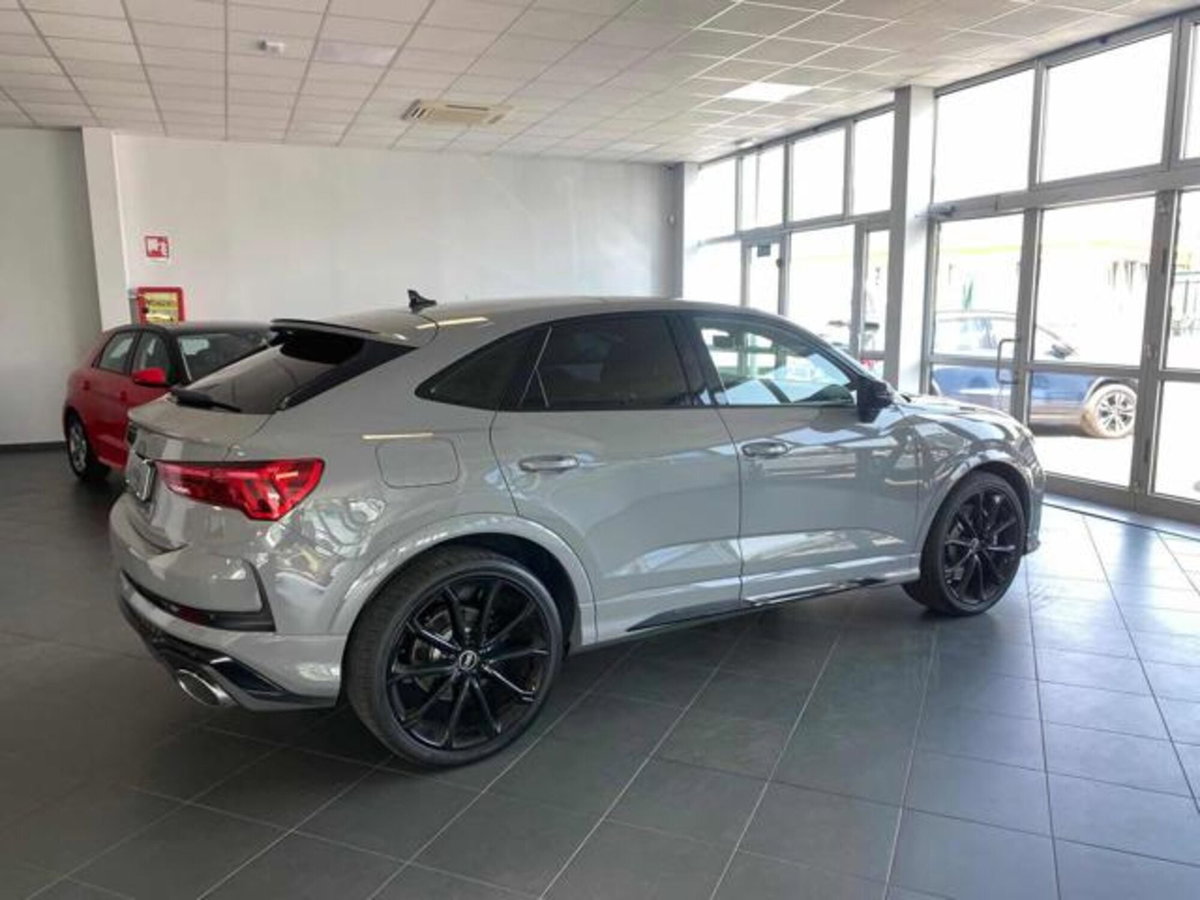 Audi RS Q3 Sportback 2.5 quattro s-tronic (2)