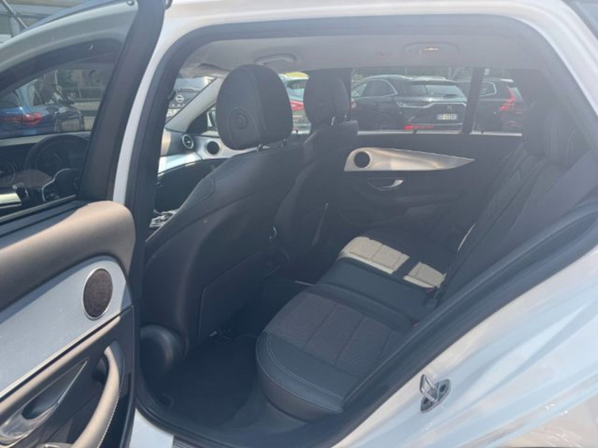 Mercedes-Benz Classe E Station Wagon 220 d 4Matic Auto Premium All-Terrain (12)