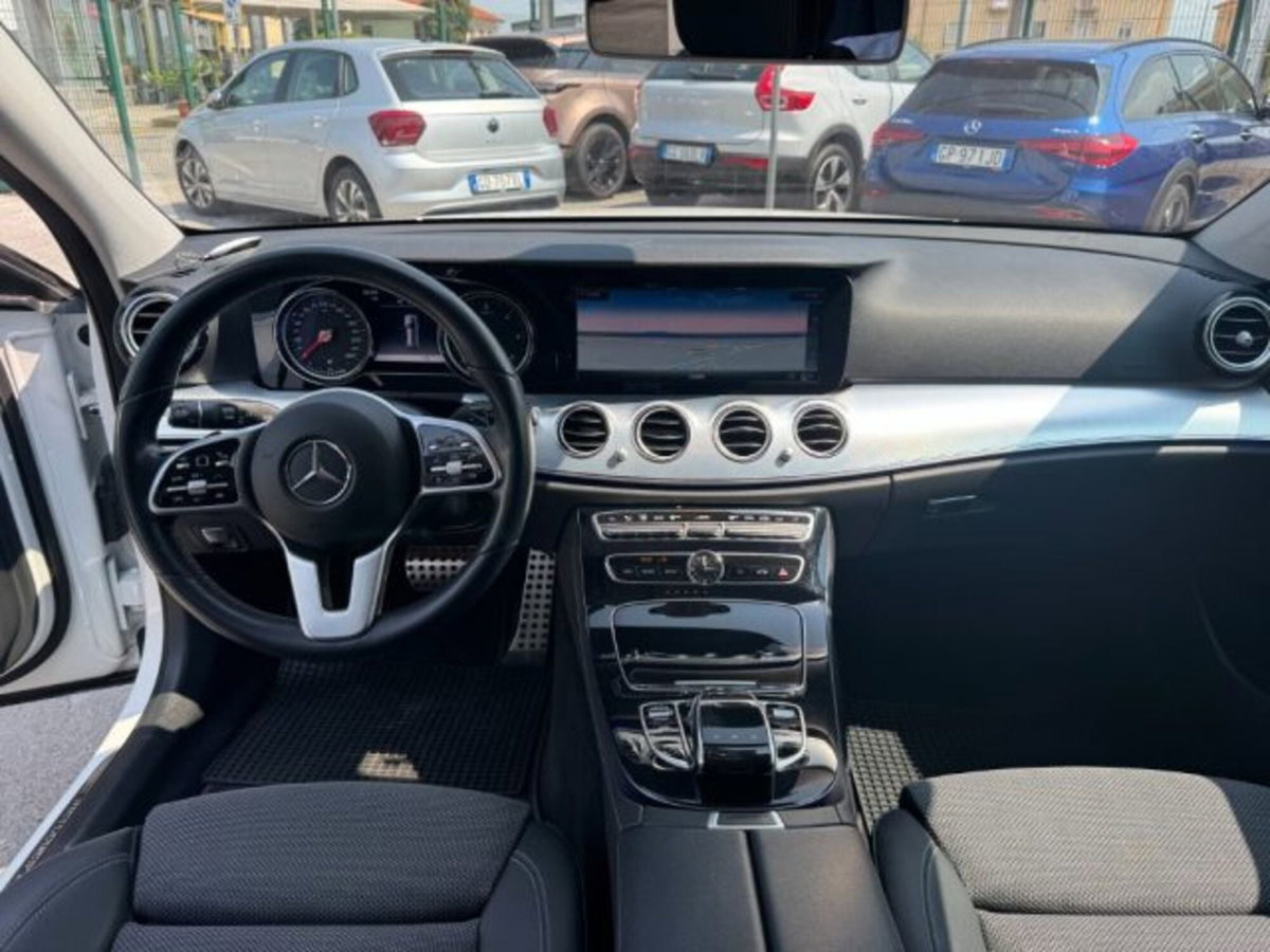 Mercedes-Benz Classe E Station Wagon 220 d 4Matic Auto Premium All-Terrain (13)