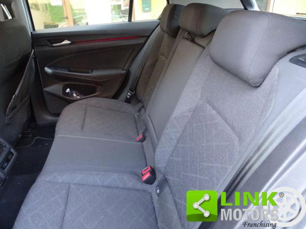 Volkswagen Golf 1.0 TSI 115 CV 5p. Comfortline BlueMotion (9)