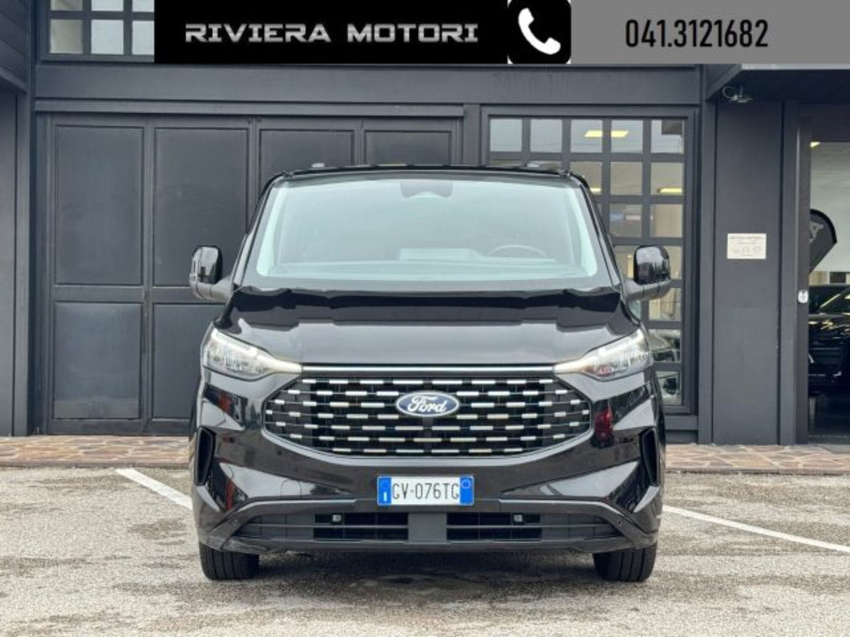 Ford Tourneo Custom 320 2.0 ecoblue 136cv Titanium L1H1 AWD A8 (2)