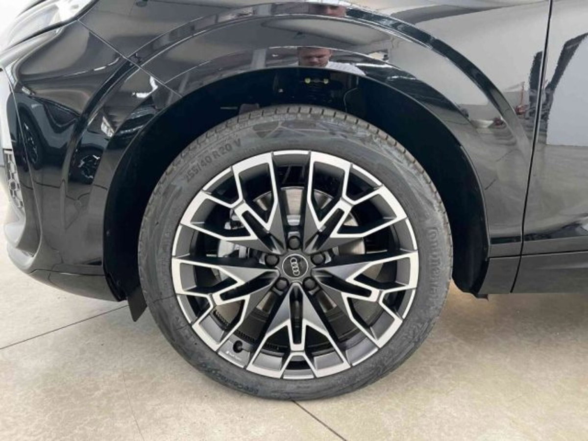 Audi Q3 Sportback 35 TDI quattro S tronic S line edition (3)