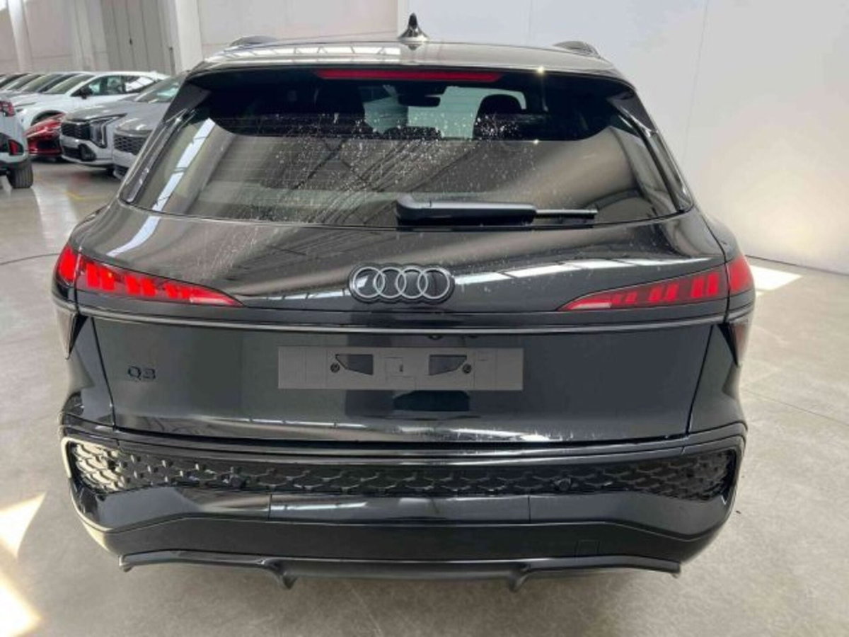 Audi Q3 Sportback 35 TDI quattro S tronic S line edition (6)