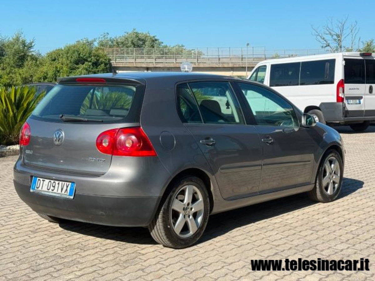 Volkswagen Golf 2.0 TDI 140CV DPF 5p. Highline (5)