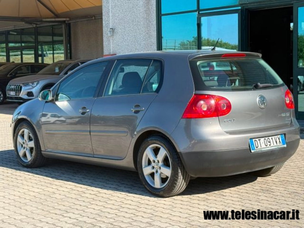 Volkswagen Golf 2.0 TDI 140CV DPF 5p. Highline (7)