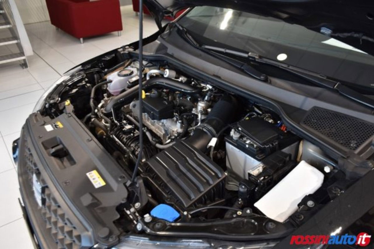 SEAT Arona 1.0 ecotsi Black Edition 95cv (15)