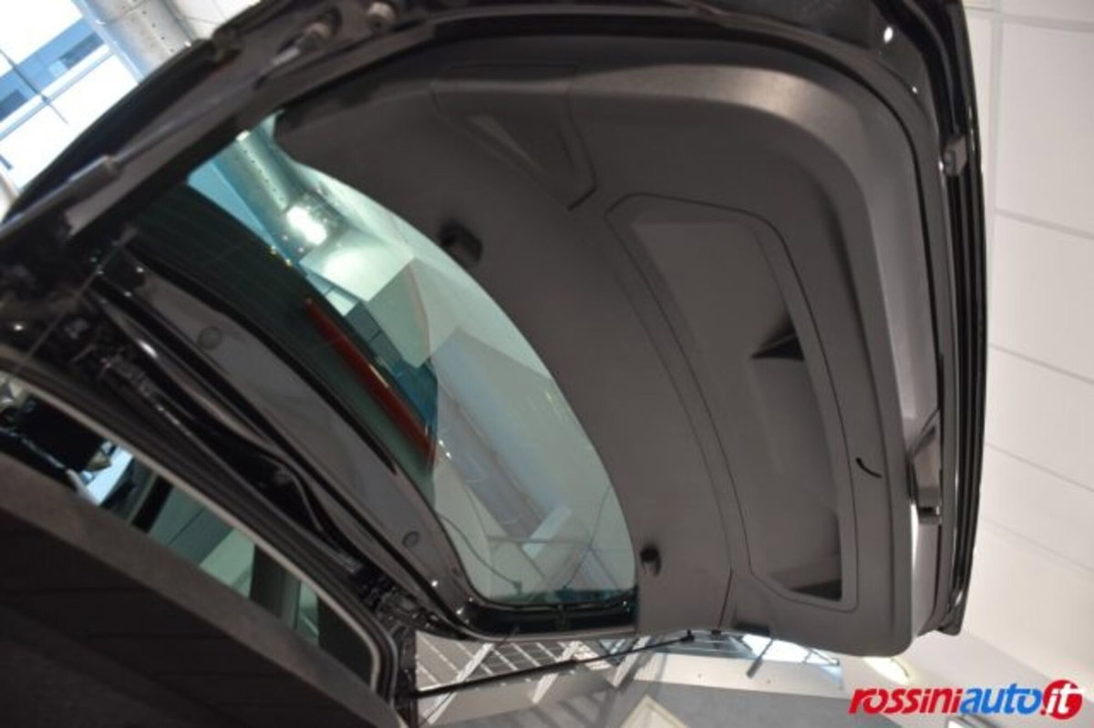 SEAT Arona 1.0 ecotsi Black Edition 95cv (18)