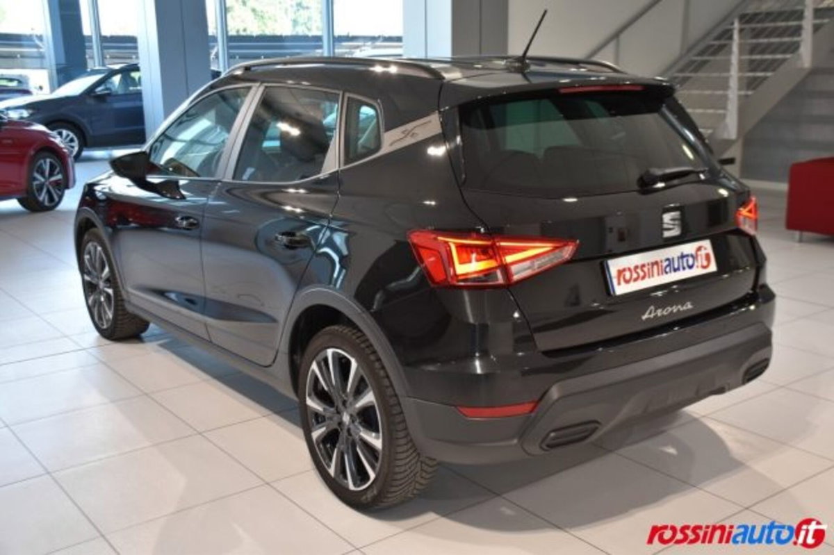 SEAT Arona 1.0 ecotsi Black Edition 95cv (3)