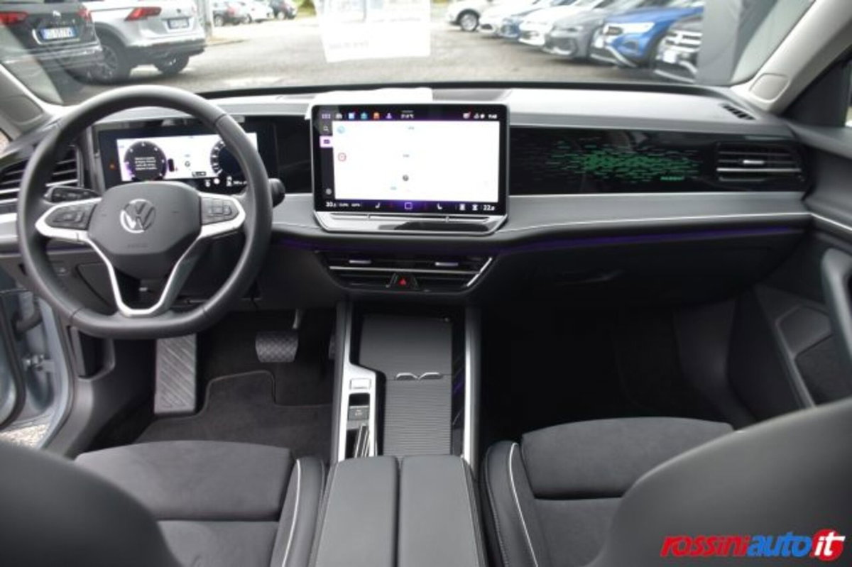 Volkswagen Passat 2.0 tdi scr R-Line 150cv dsg (10)
