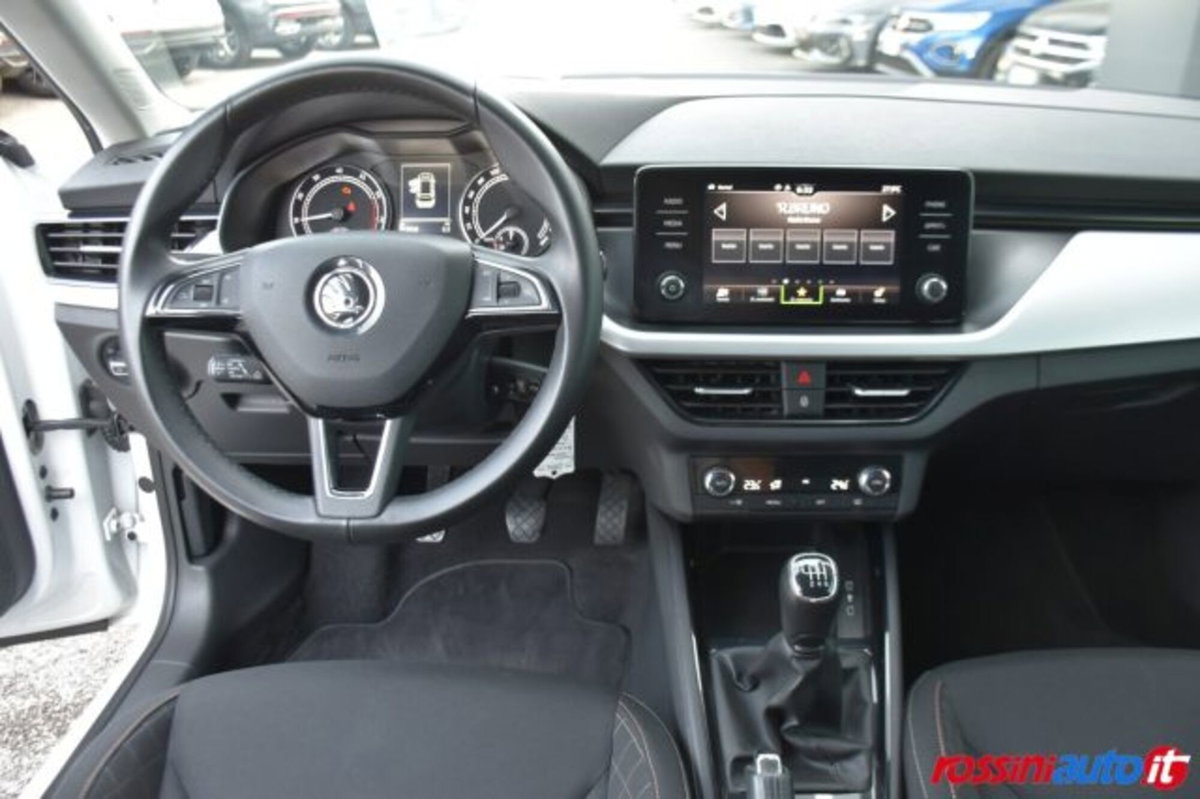 Skoda Kamiq 1.0 G-Tec Style (9)