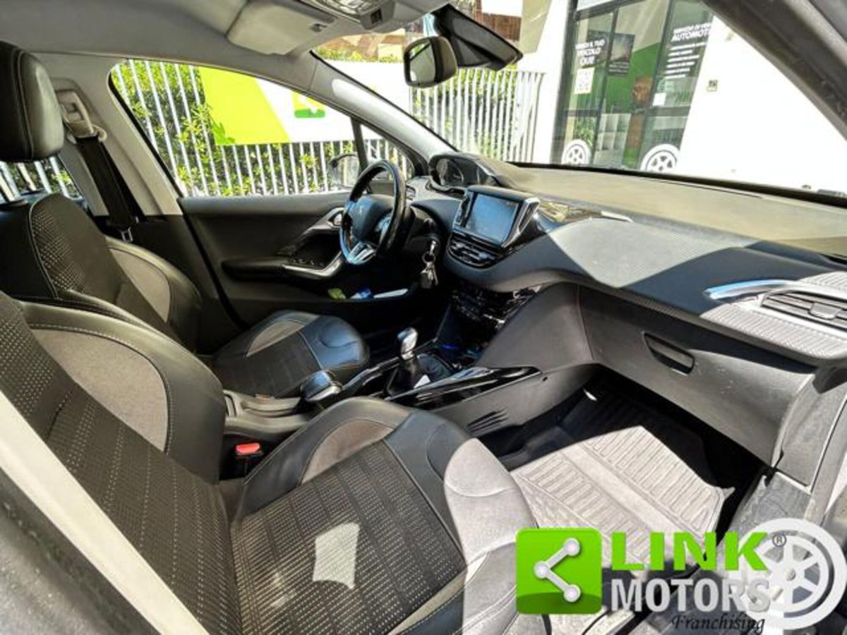 Peugeot 2008 100 Active (4)